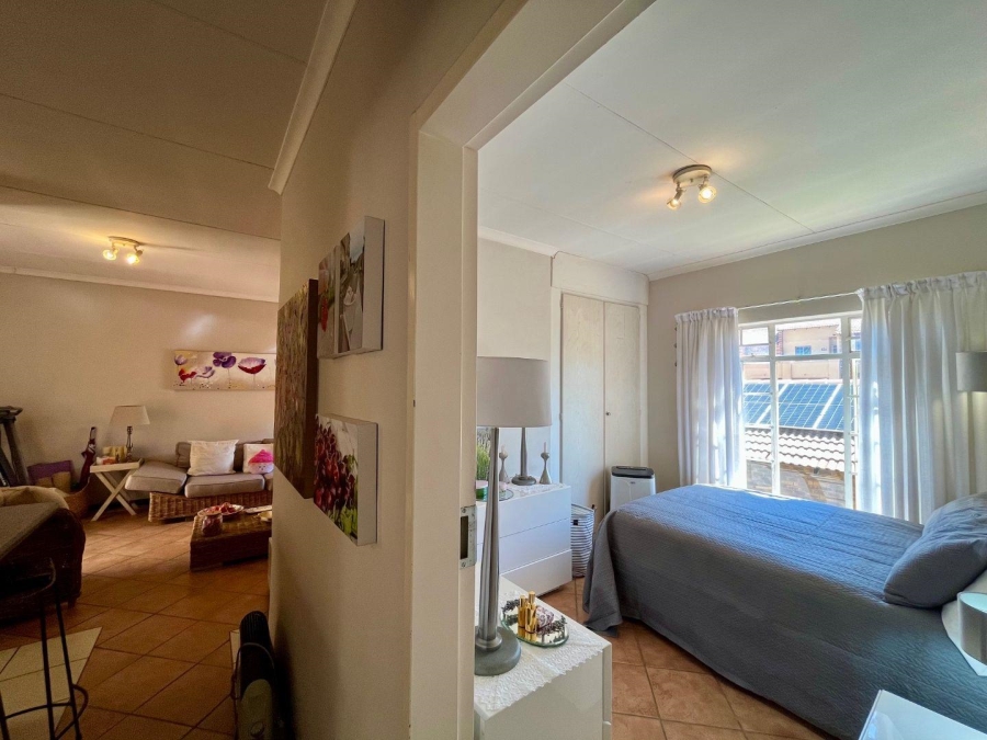 2 Bedroom Property for Sale in Boardwalk Villas Gauteng