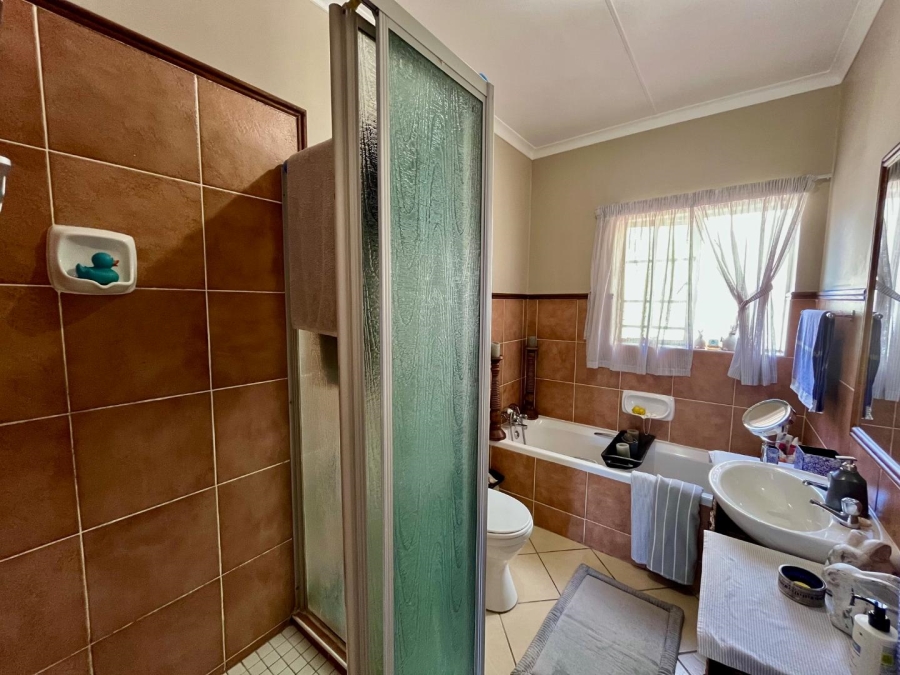 2 Bedroom Property for Sale in Boardwalk Villas Gauteng