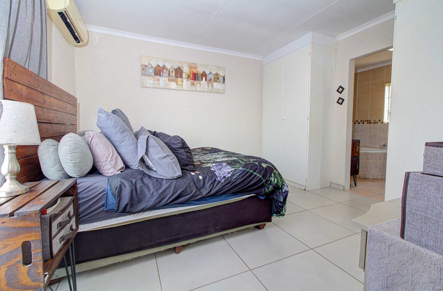 3 Bedroom Property for Sale in Wilgeheuwel Gauteng