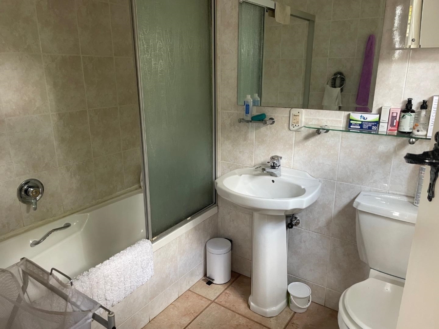 1 Bedroom Property for Sale in Inanda Gauteng