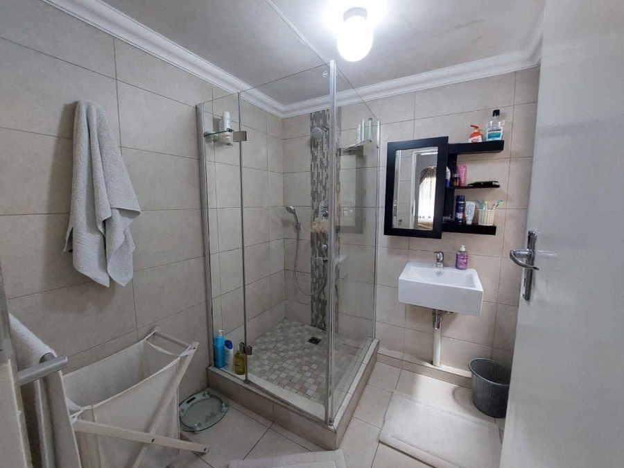 4 Bedroom Property for Sale in Strathavon Gauteng