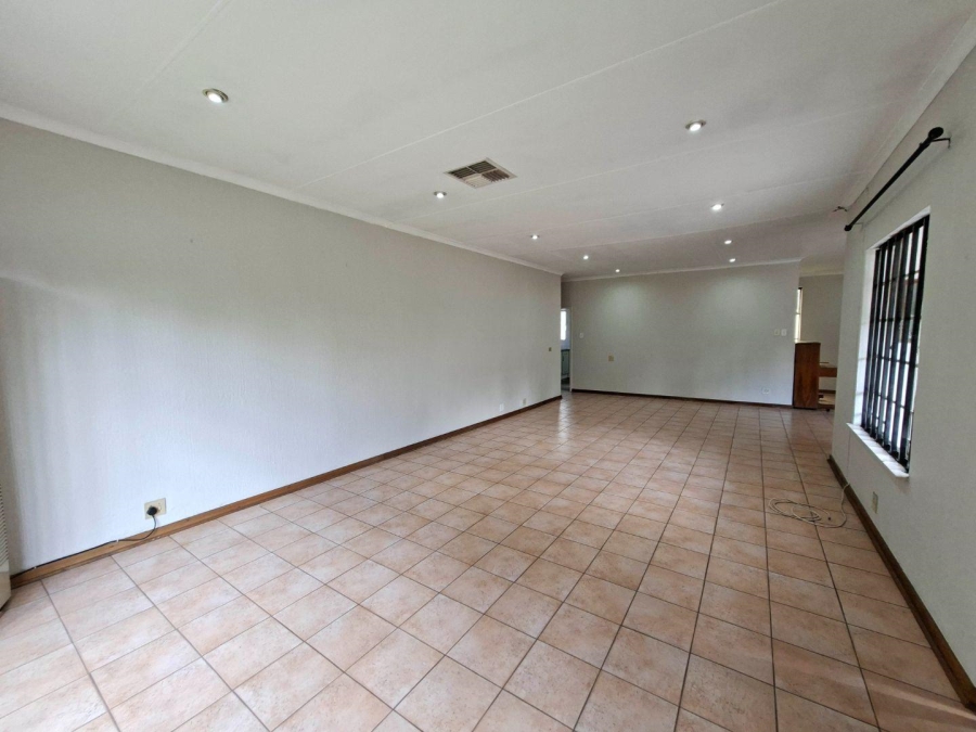 4 Bedroom Property for Sale in Woodmead Gauteng