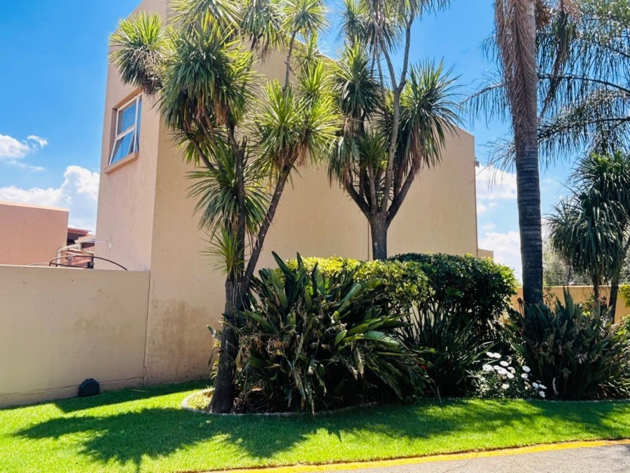 3 Bedroom Property for Sale in Edleen Gauteng