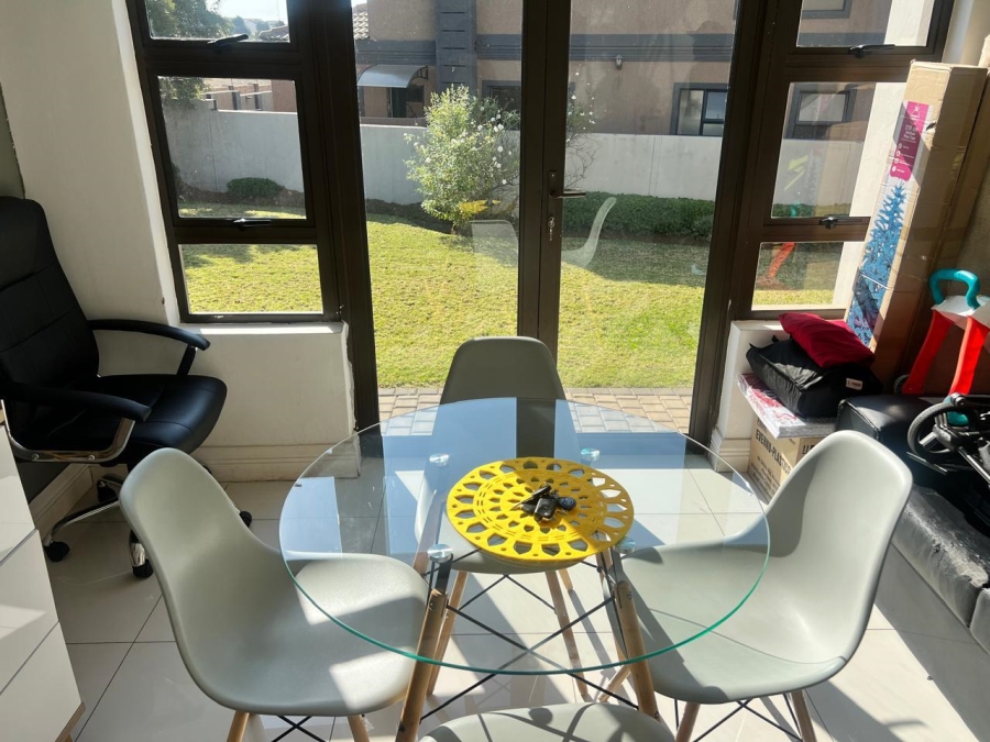 3 Bedroom Property for Sale in Blue Valley Golf Estate Gauteng