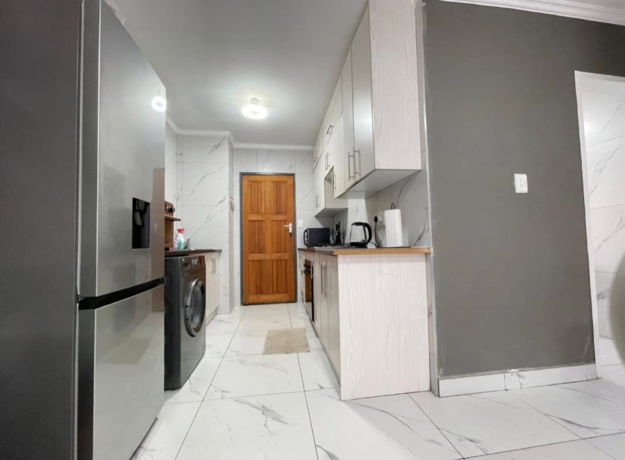 2 Bedroom Property for Sale in Noordwyk Gauteng