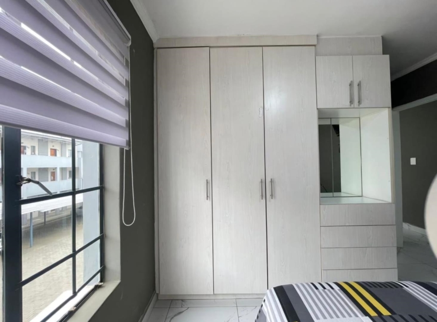 2 Bedroom Property for Sale in Noordwyk Gauteng