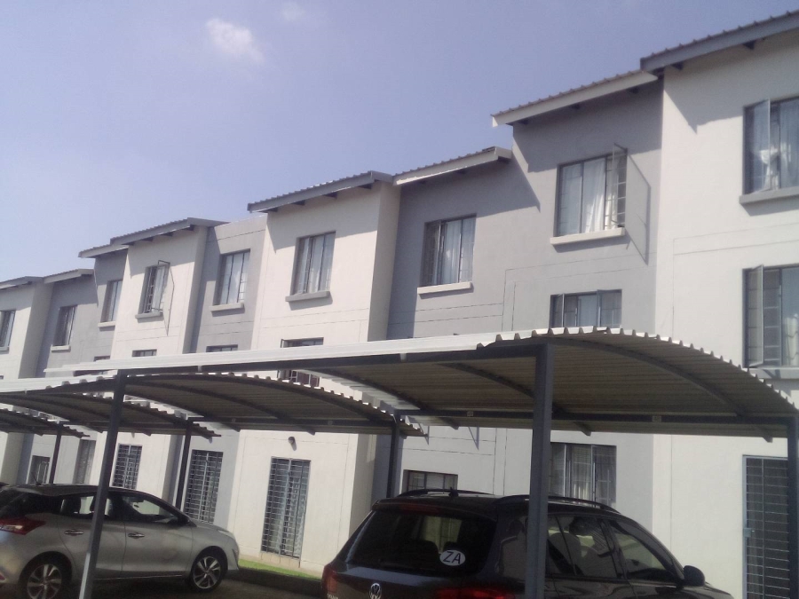 2 Bedroom Property for Sale in Noordwyk Gauteng