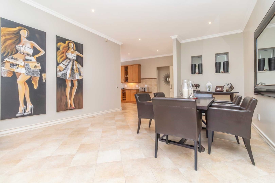 2 Bedroom Property for Sale in Dunkeld West Gauteng