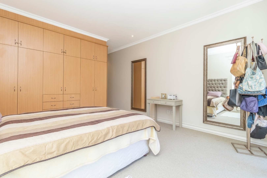 2 Bedroom Property for Sale in Dunkeld West Gauteng