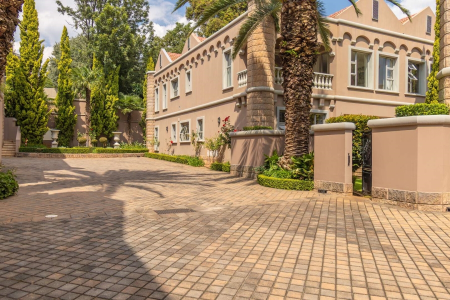 2 Bedroom Property for Sale in Dunkeld West Gauteng