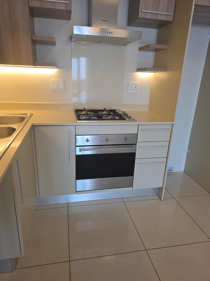 To Let 2 Bedroom Property for Rent in Rosebank Gauteng