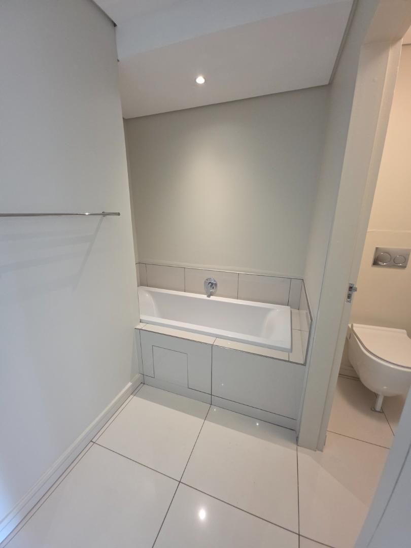 To Let 2 Bedroom Property for Rent in Rosebank Gauteng