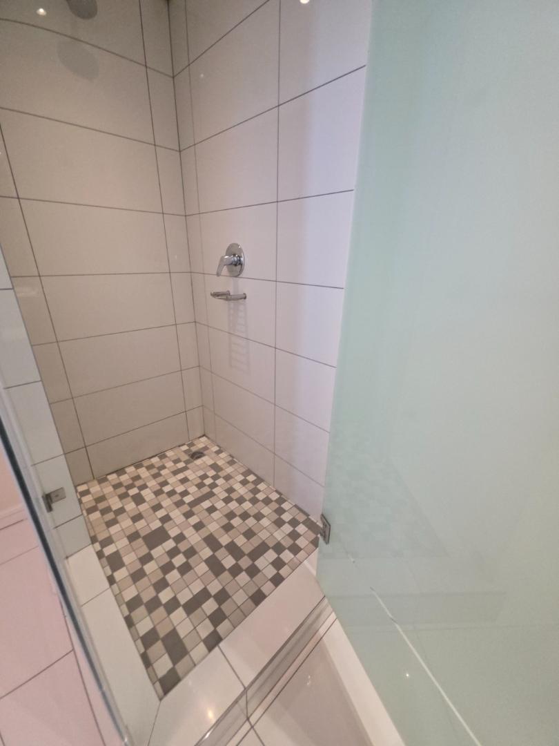 To Let 2 Bedroom Property for Rent in Rosebank Gauteng