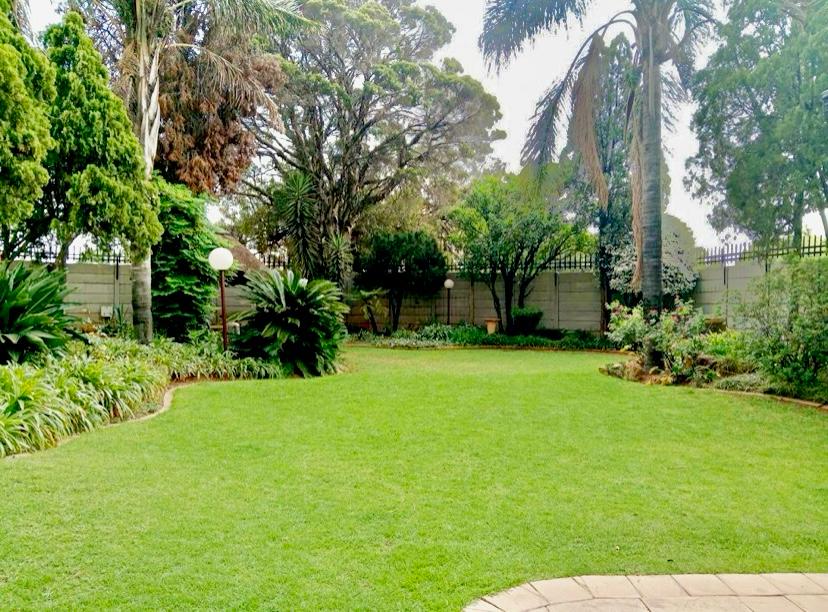 4 Bedroom Property for Sale in Brackenhurst Gauteng