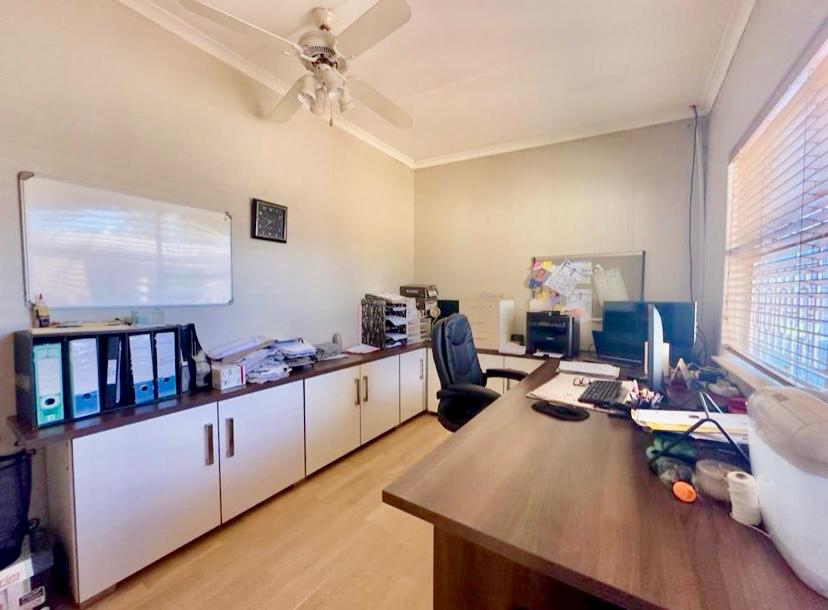 4 Bedroom Property for Sale in Brackenhurst Gauteng