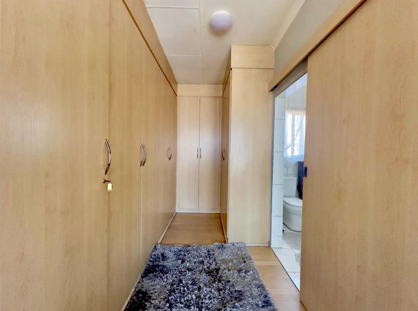 4 Bedroom Property for Sale in Brackenhurst Gauteng