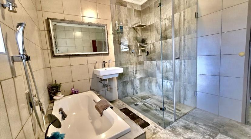 3 Bedroom Property for Sale in Brackenhurst Gauteng