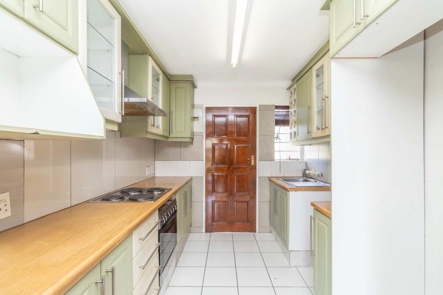 2 Bedroom Property for Sale in Sundowner Gauteng