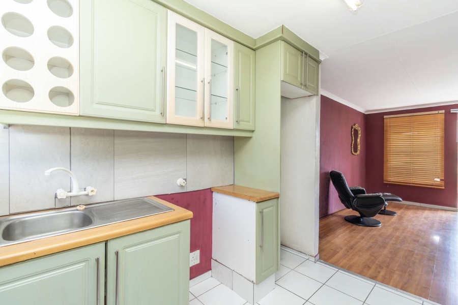 2 Bedroom Property for Sale in Sundowner Gauteng