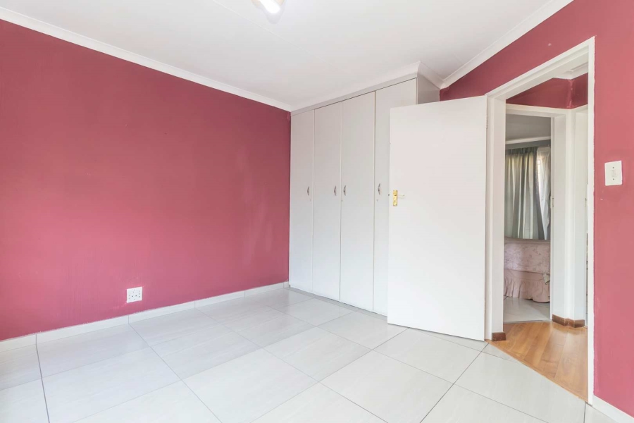 2 Bedroom Property for Sale in Sundowner Gauteng