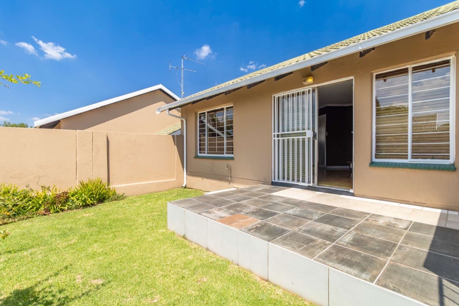 2 Bedroom Property for Sale in Sundowner Gauteng