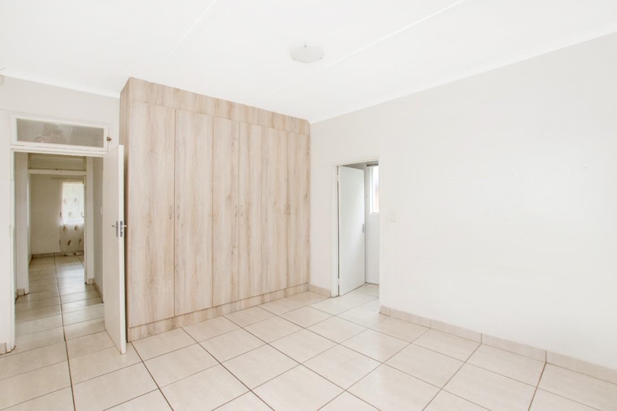 2 Bedroom Property for Sale in Floracliffe Gauteng