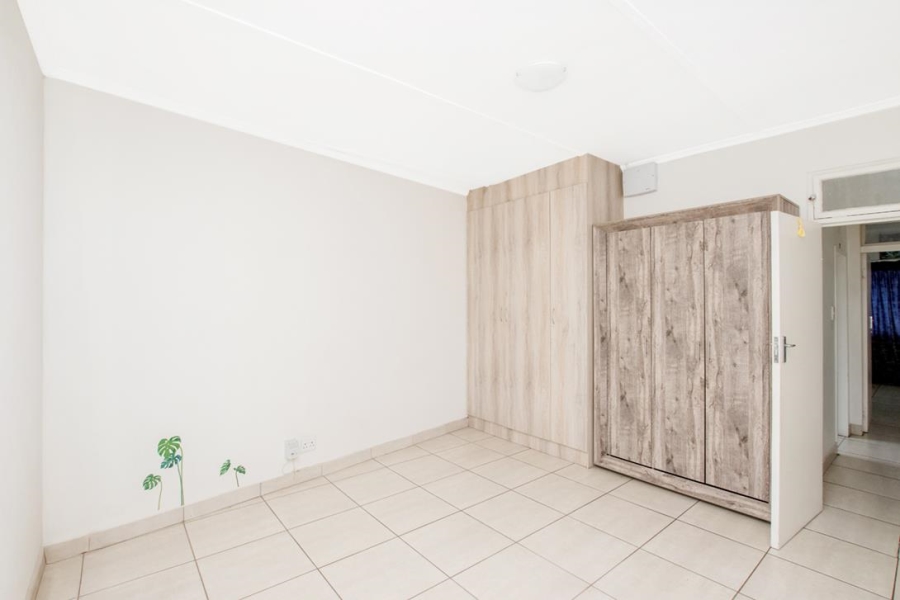 2 Bedroom Property for Sale in Floracliffe Gauteng