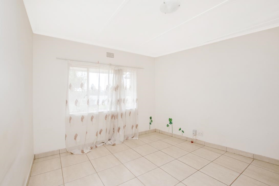 2 Bedroom Property for Sale in Floracliffe Gauteng
