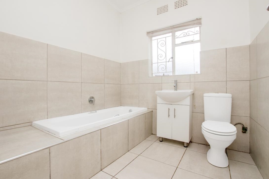 2 Bedroom Property for Sale in Floracliffe Gauteng