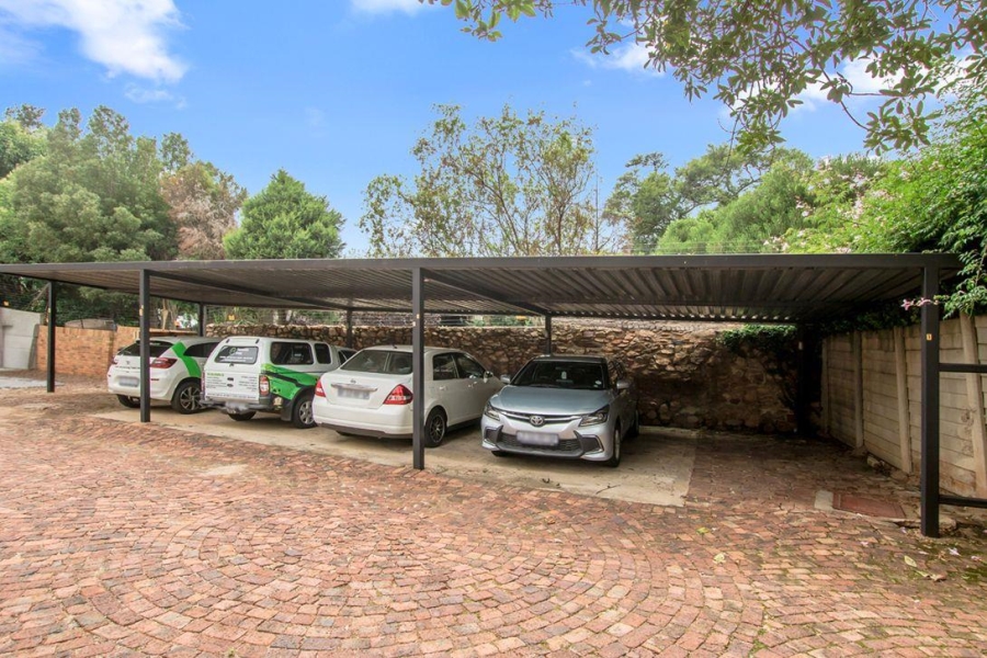 2 Bedroom Property for Sale in Floracliffe Gauteng