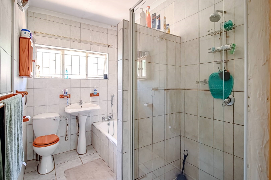 3 Bedroom Property for Sale in Valhalla Gauteng