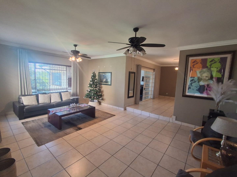 4 Bedroom Property for Sale in Glenvista Gauteng