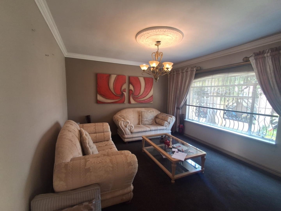 4 Bedroom Property for Sale in Glenvista Gauteng