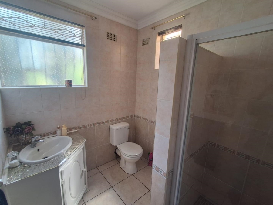 4 Bedroom Property for Sale in Glenvista Gauteng