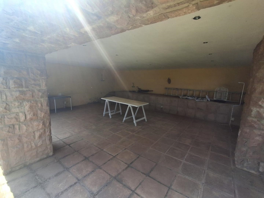 4 Bedroom Property for Sale in Glenvista Gauteng