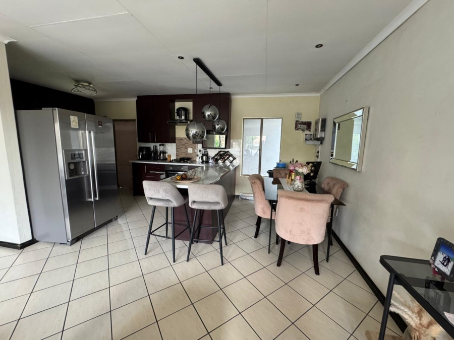 To Let 3 Bedroom Property for Rent in Kosmosdal Gauteng