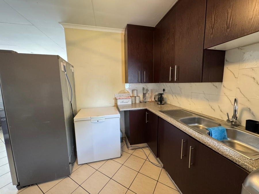 To Let 3 Bedroom Property for Rent in Kosmosdal Gauteng