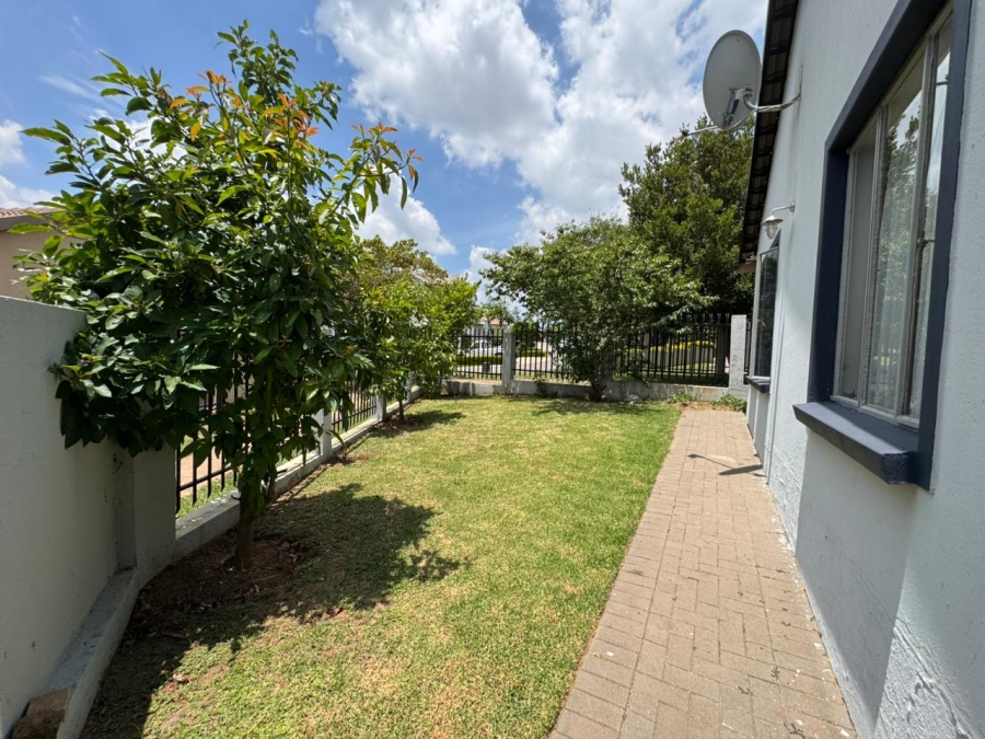 To Let 3 Bedroom Property for Rent in Kosmosdal Gauteng