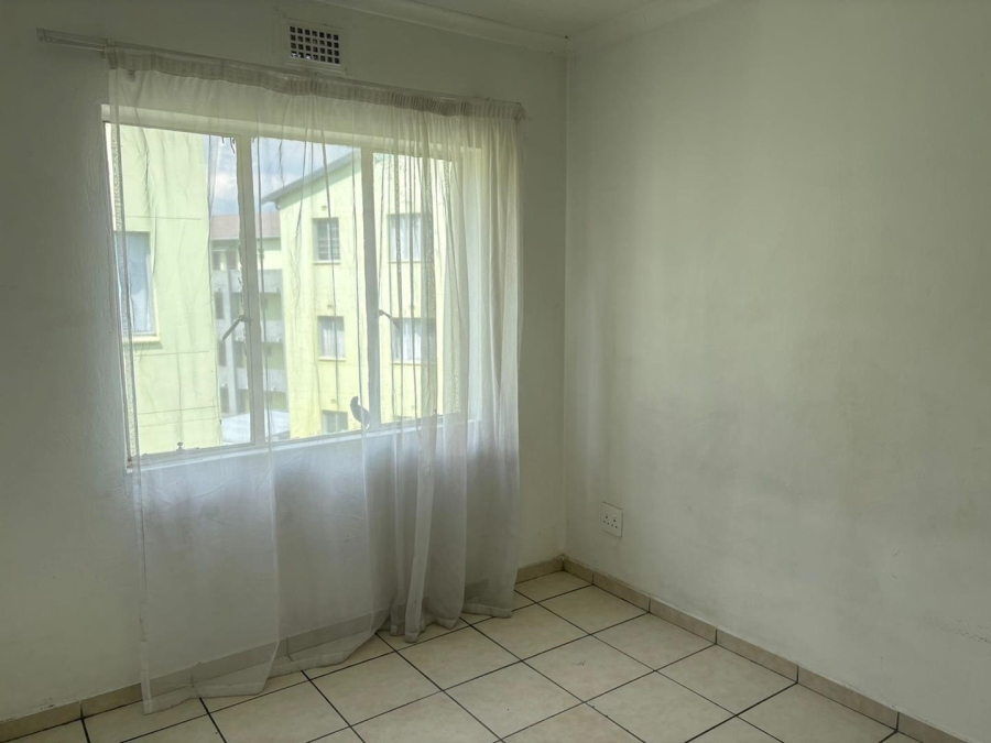To Let 2 Bedroom Property for Rent in Florida Gauteng