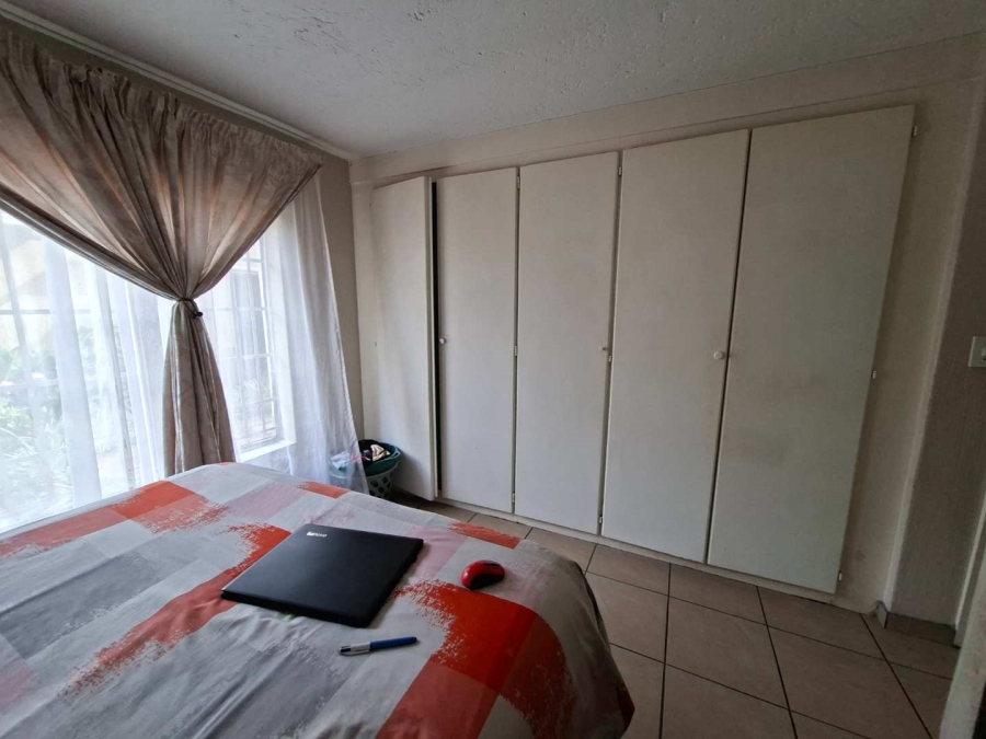 2 Bedroom Property for Sale in Rietfontein Gauteng