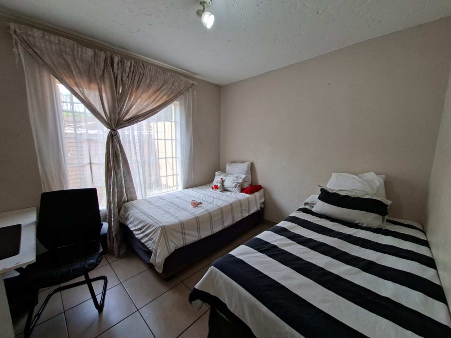 2 Bedroom Property for Sale in Rietfontein Gauteng