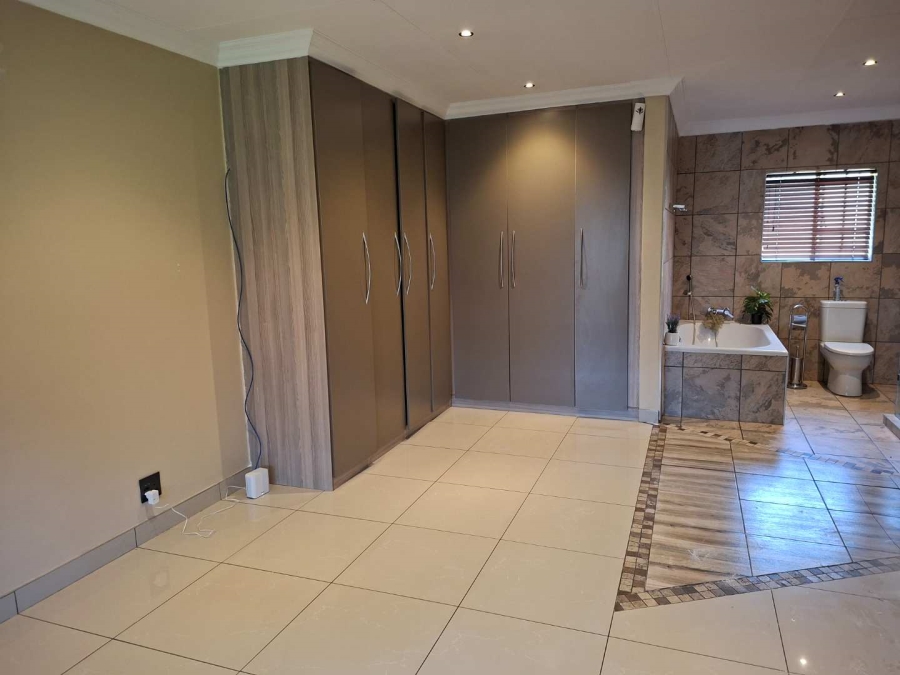 3 Bedroom Property for Sale in Wonderboom South Gauteng