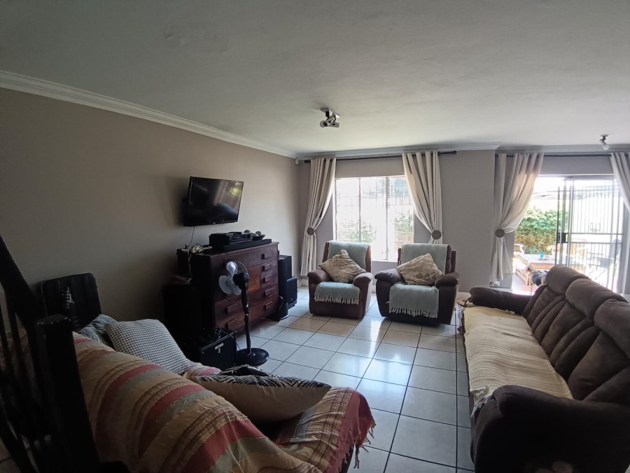 3 Bedroom Property for Sale in Clubview Gauteng