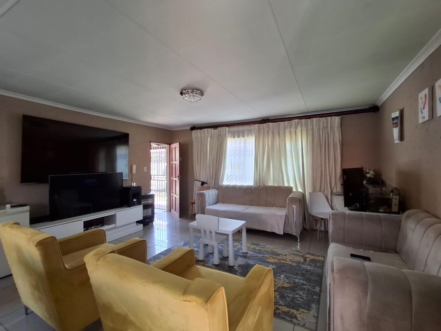 0 Bedroom Property for Sale in Birchleigh North Gauteng