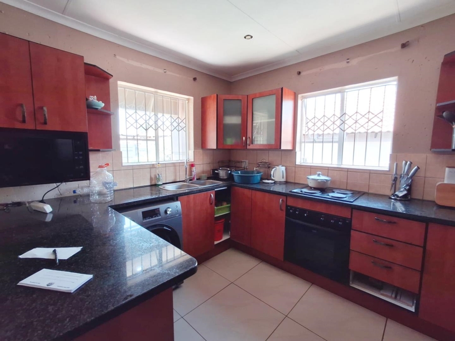 0 Bedroom Property for Sale in Birchleigh North Gauteng