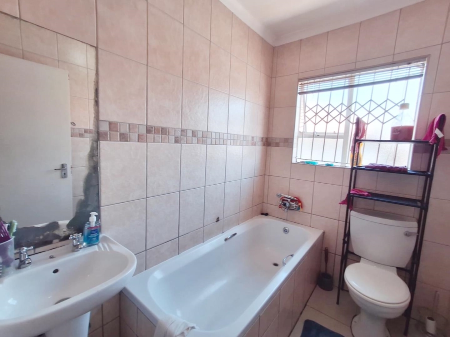 0 Bedroom Property for Sale in Birchleigh North Gauteng