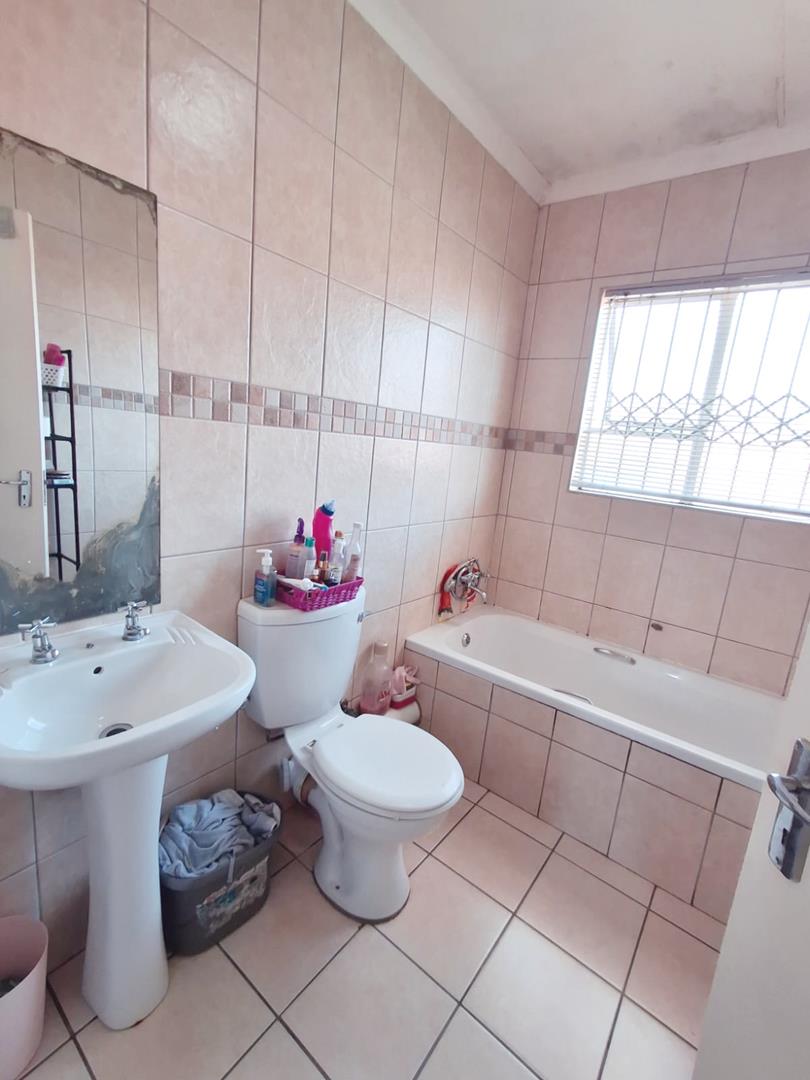 0 Bedroom Property for Sale in Birchleigh North Gauteng