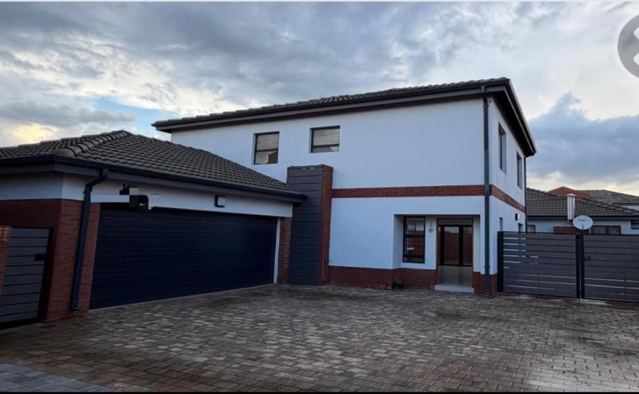 3 Bedroom Property for Sale in Lakefield Gauteng