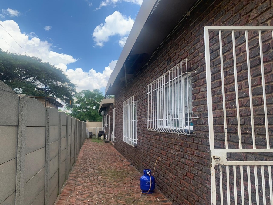 4 Bedroom Property for Sale in Birchleigh Gauteng