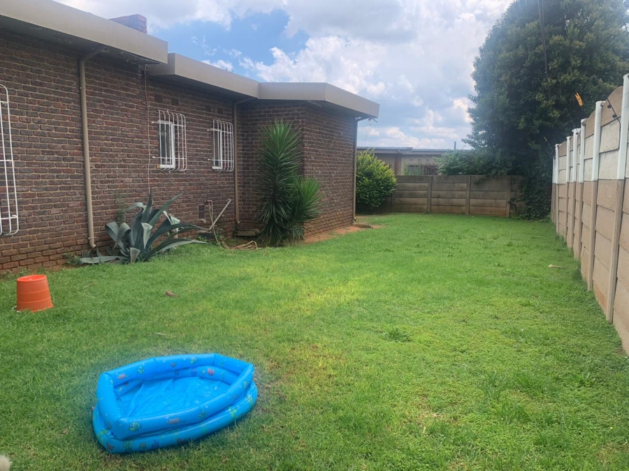 4 Bedroom Property for Sale in Birchleigh Gauteng